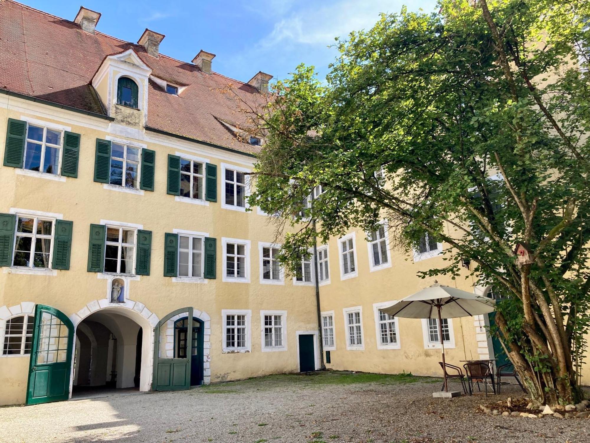 שרובנהאוזן Wohnen Im Wasserschloss Sandizell מראה חיצוני תמונה